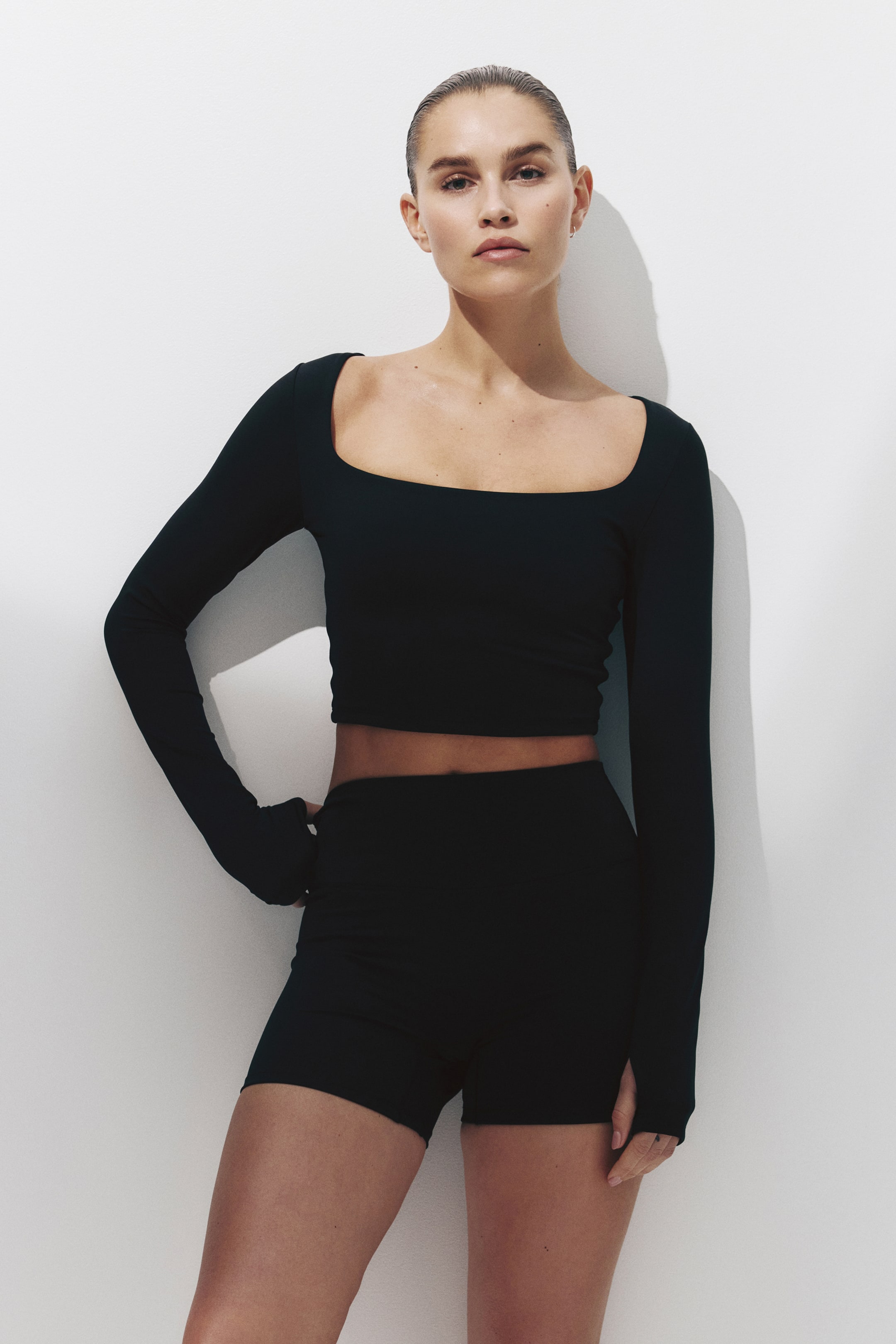 Sculptmove&amp;trade; Sports Cycling Shorts - Black