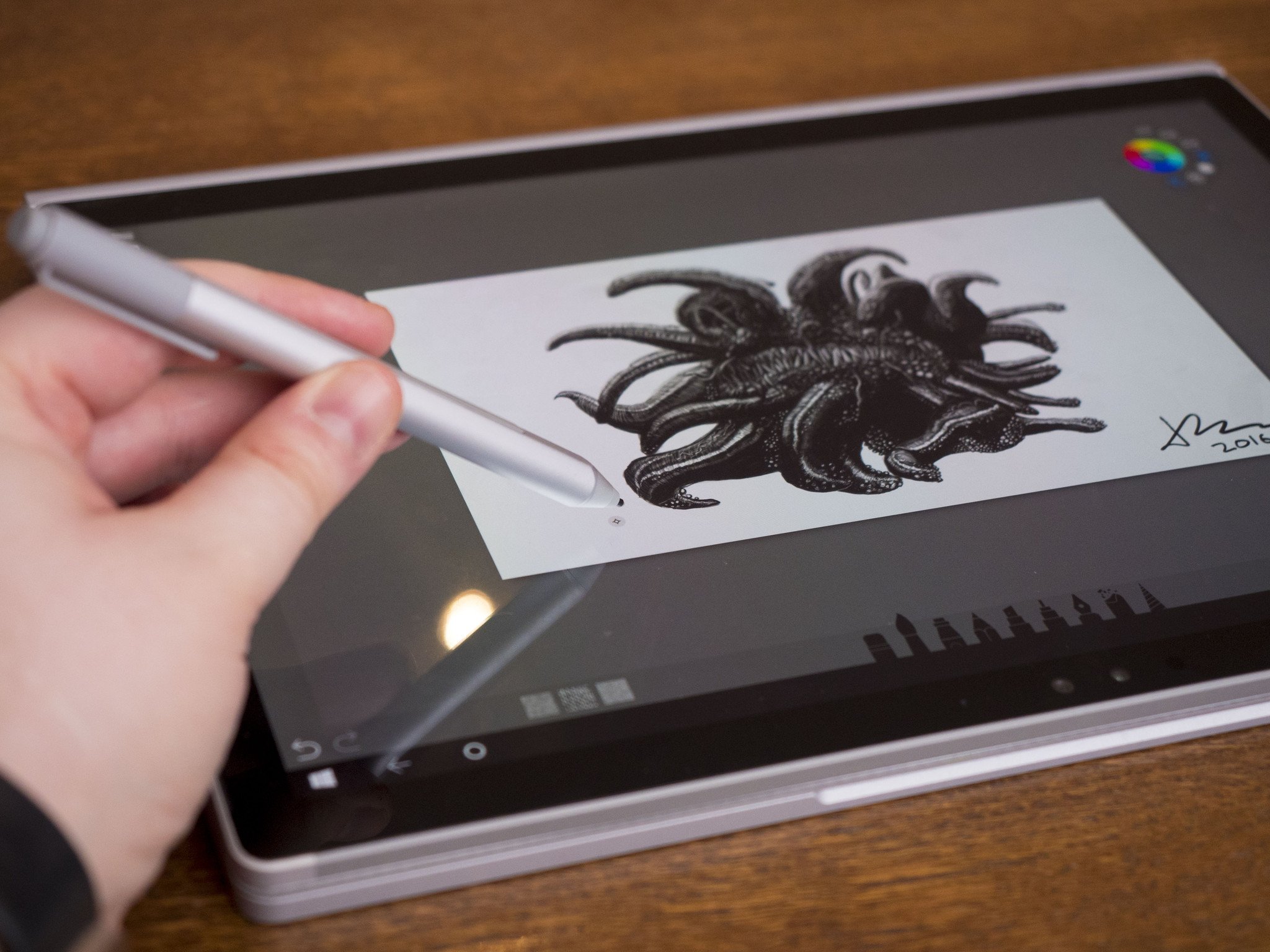 Xp pen draw. Стилус-карандаш surface Pro 3. Microsoft surface go 1 мышка и стилус. Microsoft surface Pro 9 Forest стилус. Электронная книга с возможностью рисования.