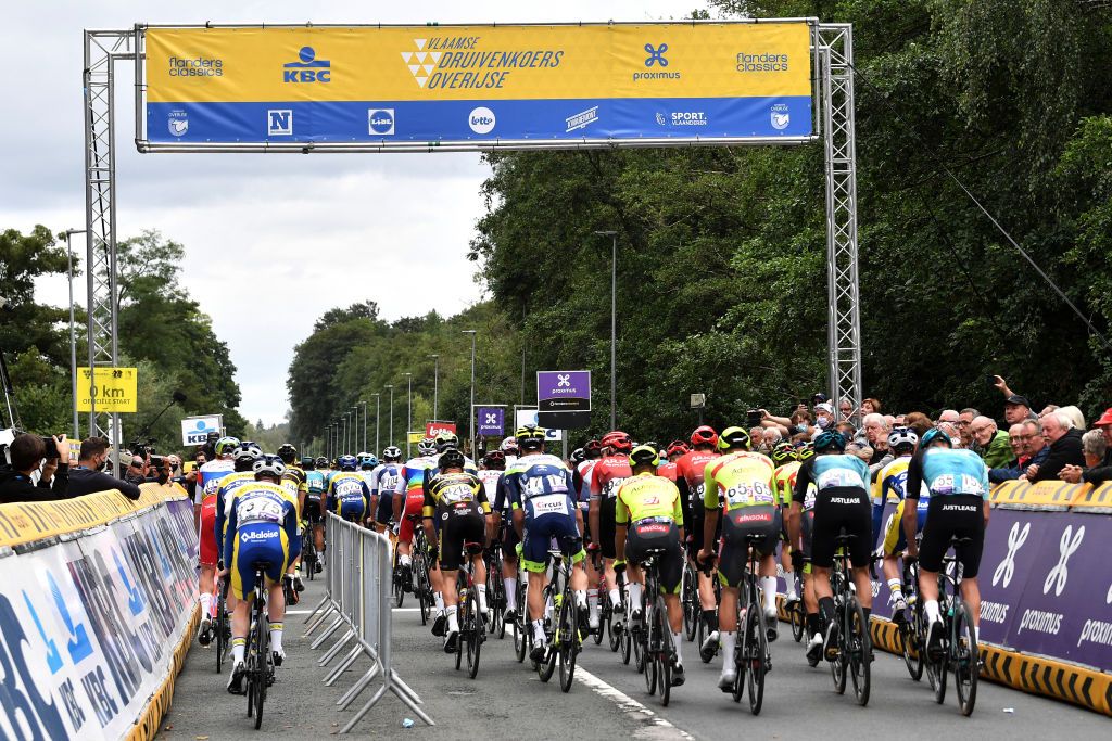 260821 / Wielrennen / Druivenkoers Overijse /