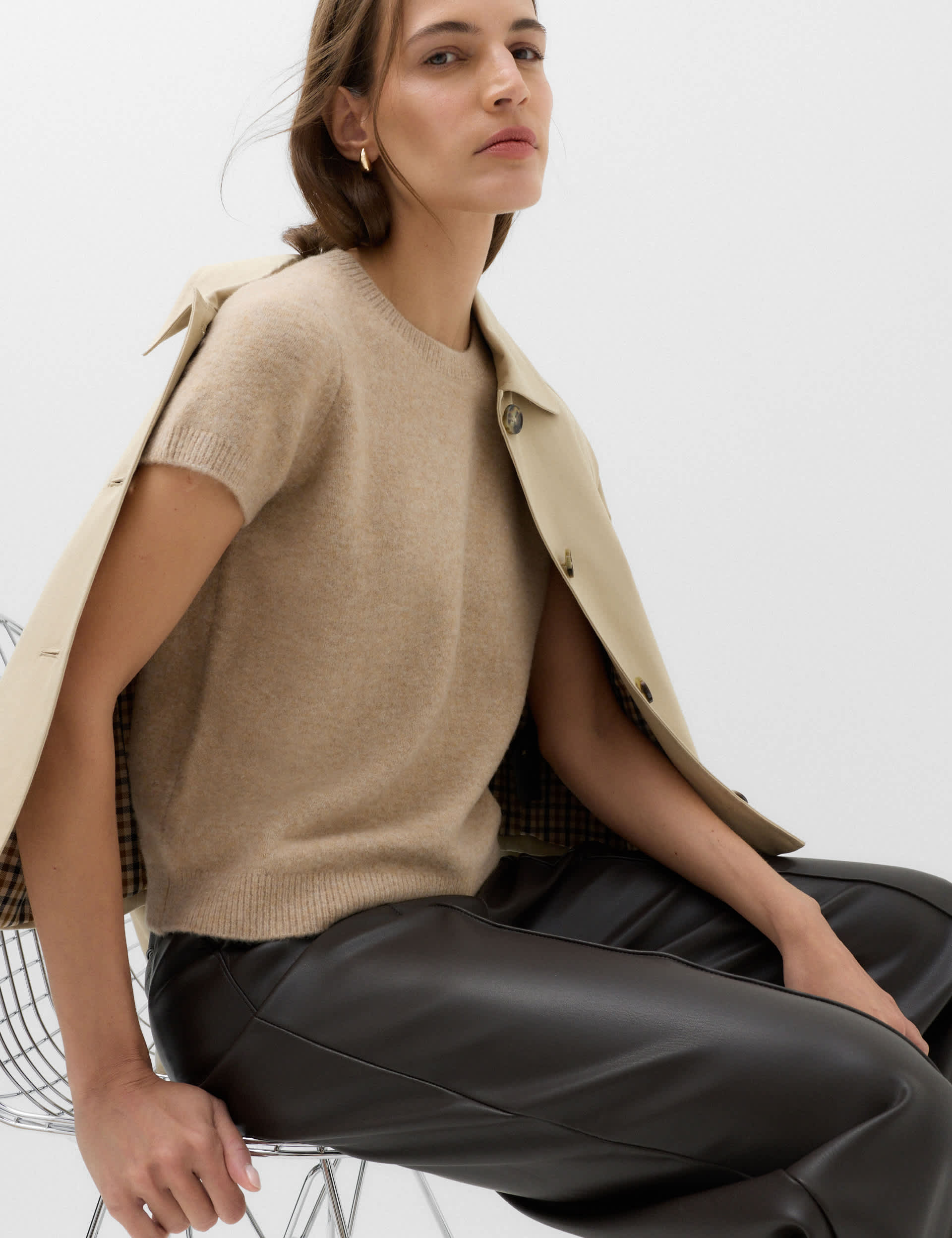 Crew Neck Short Knitted Top With Wool
