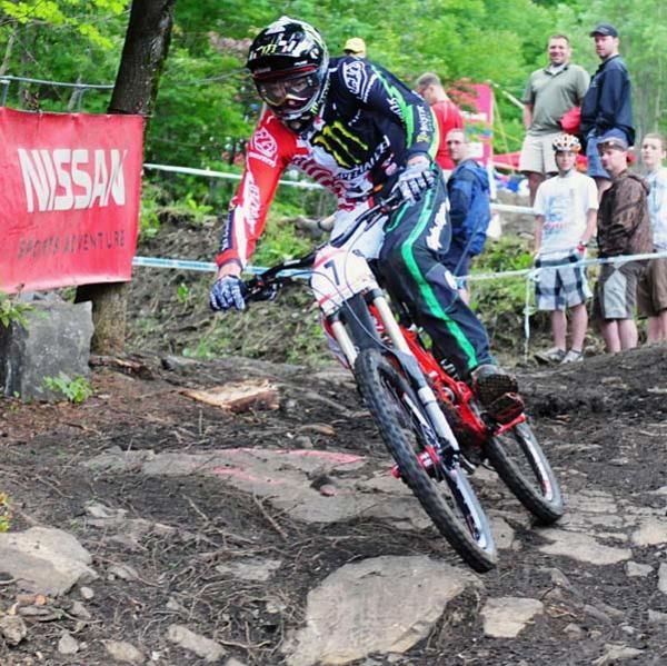 Brendon Fairclough (Monster Energy) through the rocks.