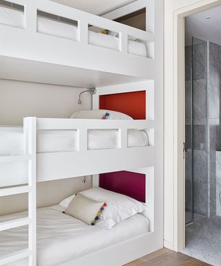Small room bed ideas with triple bunk beds