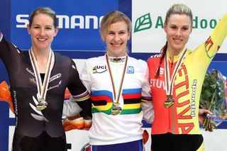 Women’s individual pursuit podium (l-r): Alison Shanks (New Zealand), Sarah Hammer (USA) and Vilija Sereikaite (Lithuania).