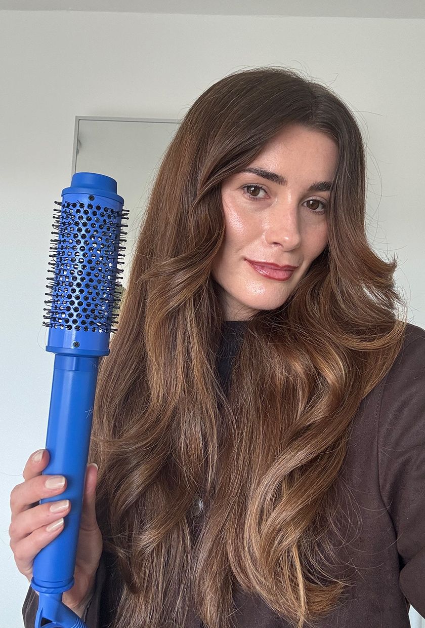 Eleanor's hair after using the Hershesons round brush attachment