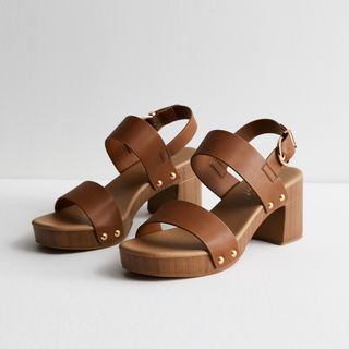 New Look tan clog sandals 