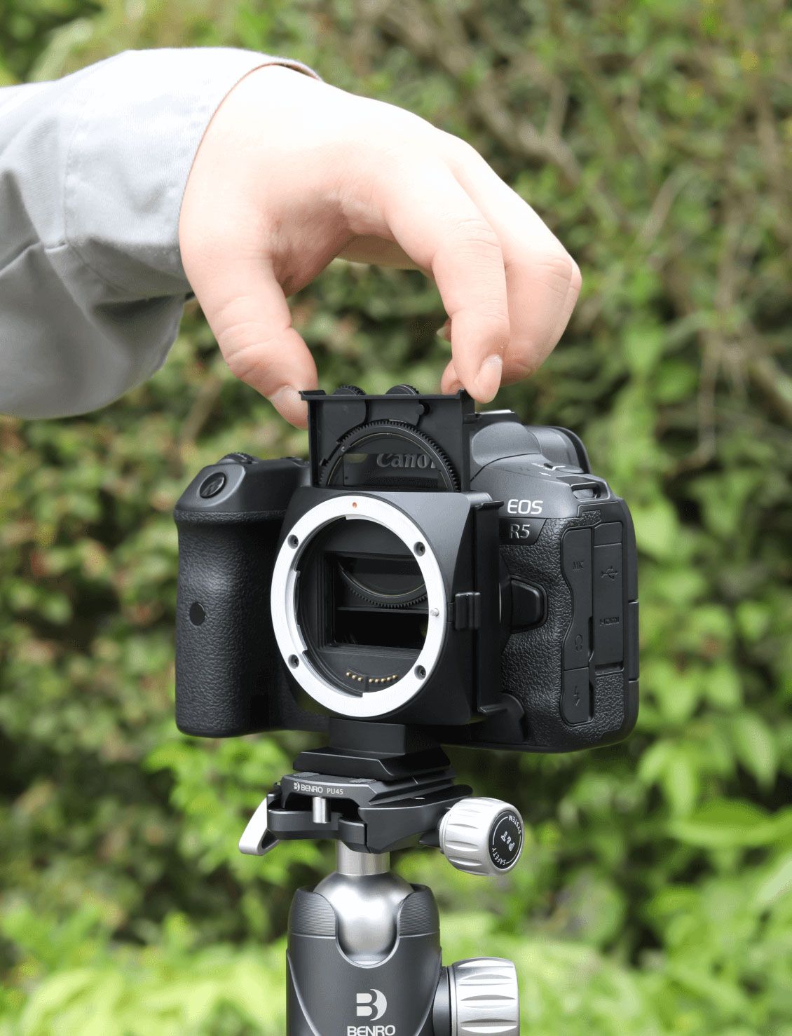Bonkers Benro Aureole filter + camera lens adapter has us scratching