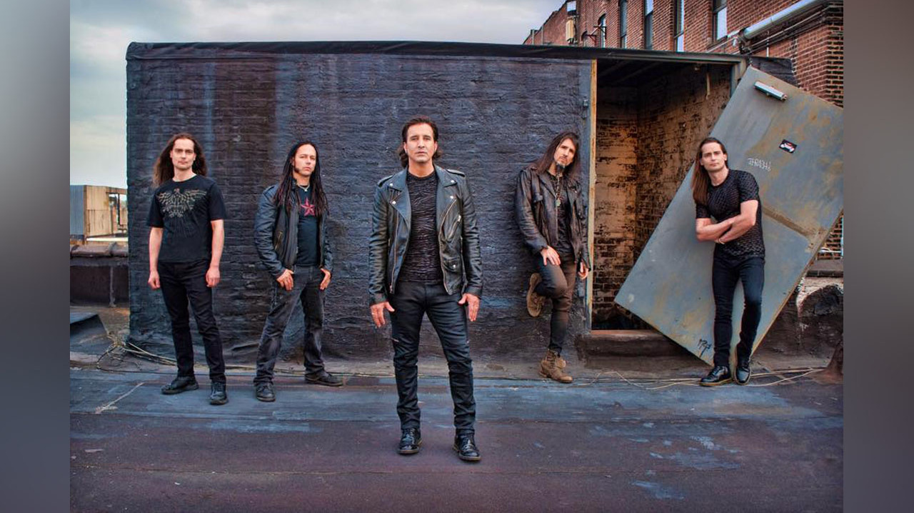 Scott Stapp with Art Of Anarchy