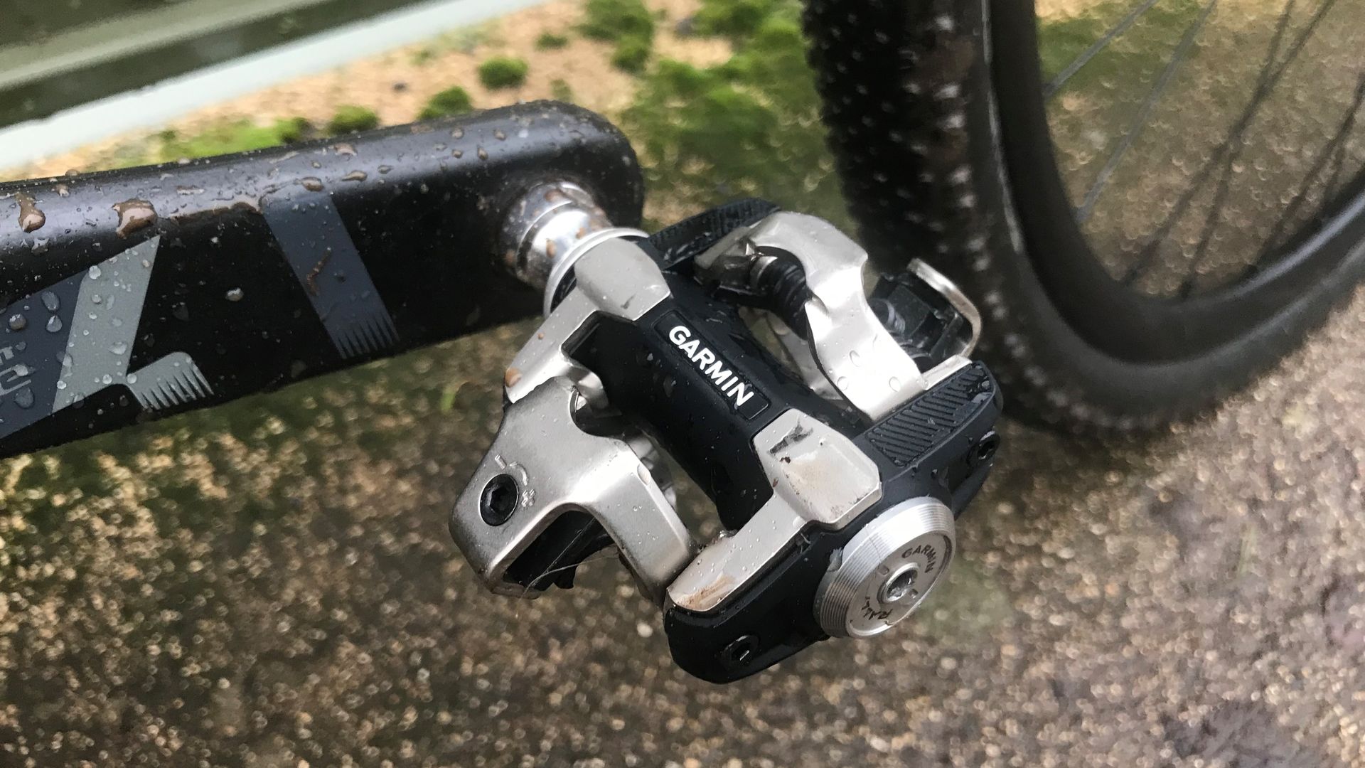 Image shows the Garmin Rally XC200s which are among the best gravel bike pedals