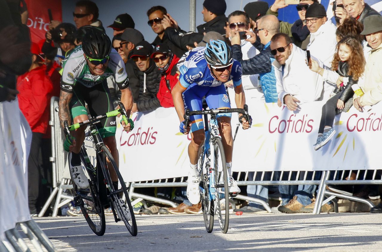 Amaro Antunes (W52/FC Porto) outsprints Rinaldo Nocentini (Sporting/Taviria) for fourth