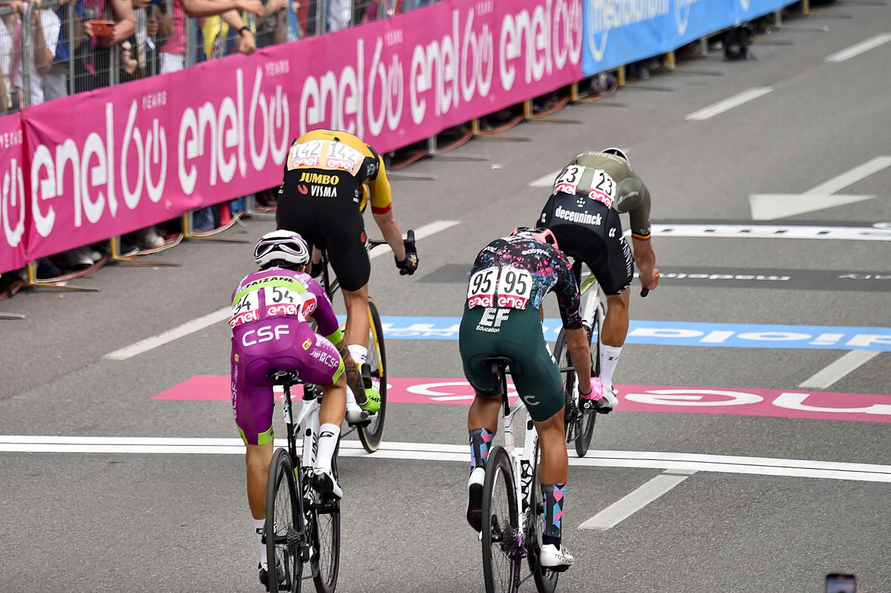 Giro d&acirc;Italia 2022 - 105th Edition - 18th stage -
Borgo Valsugana - Treviso 152&Acirc;&nbsp;km - 26/05/2022 - Dries De Bondt (BEL - Alpecin - Fenix) - Edoardo Affini (ITA - Team Jumbo - Visma) - Magnus Cort (DEN - EF Education - EasyPost) - Davide Gabburo (ITA - Bardiani - CSF - Faizan&Atilde;&uml;) - photo Tommaso Pelagalli/SprintCyclingAgency&Acirc;&copy;2022