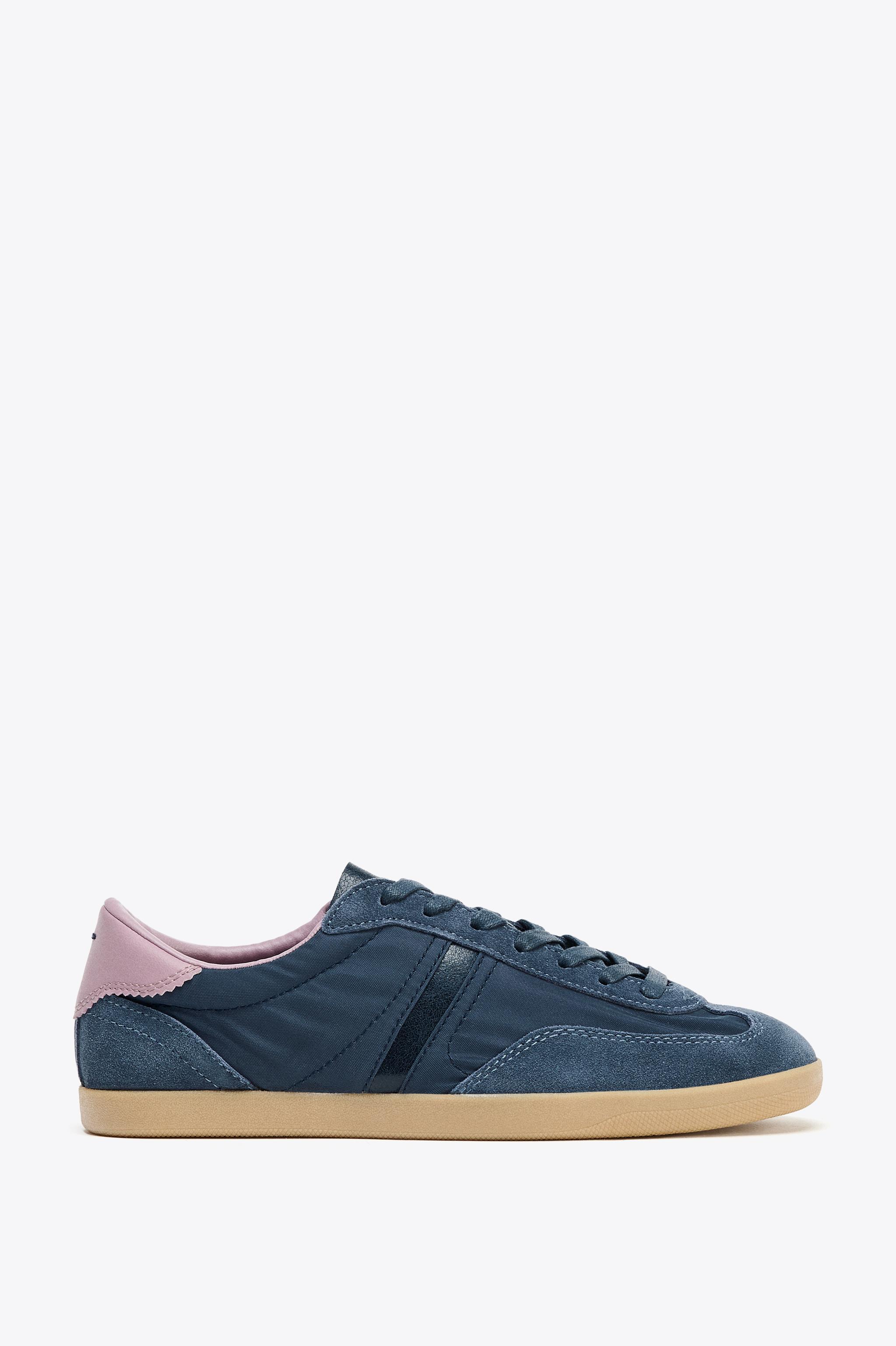 Color-Combination Sneakers