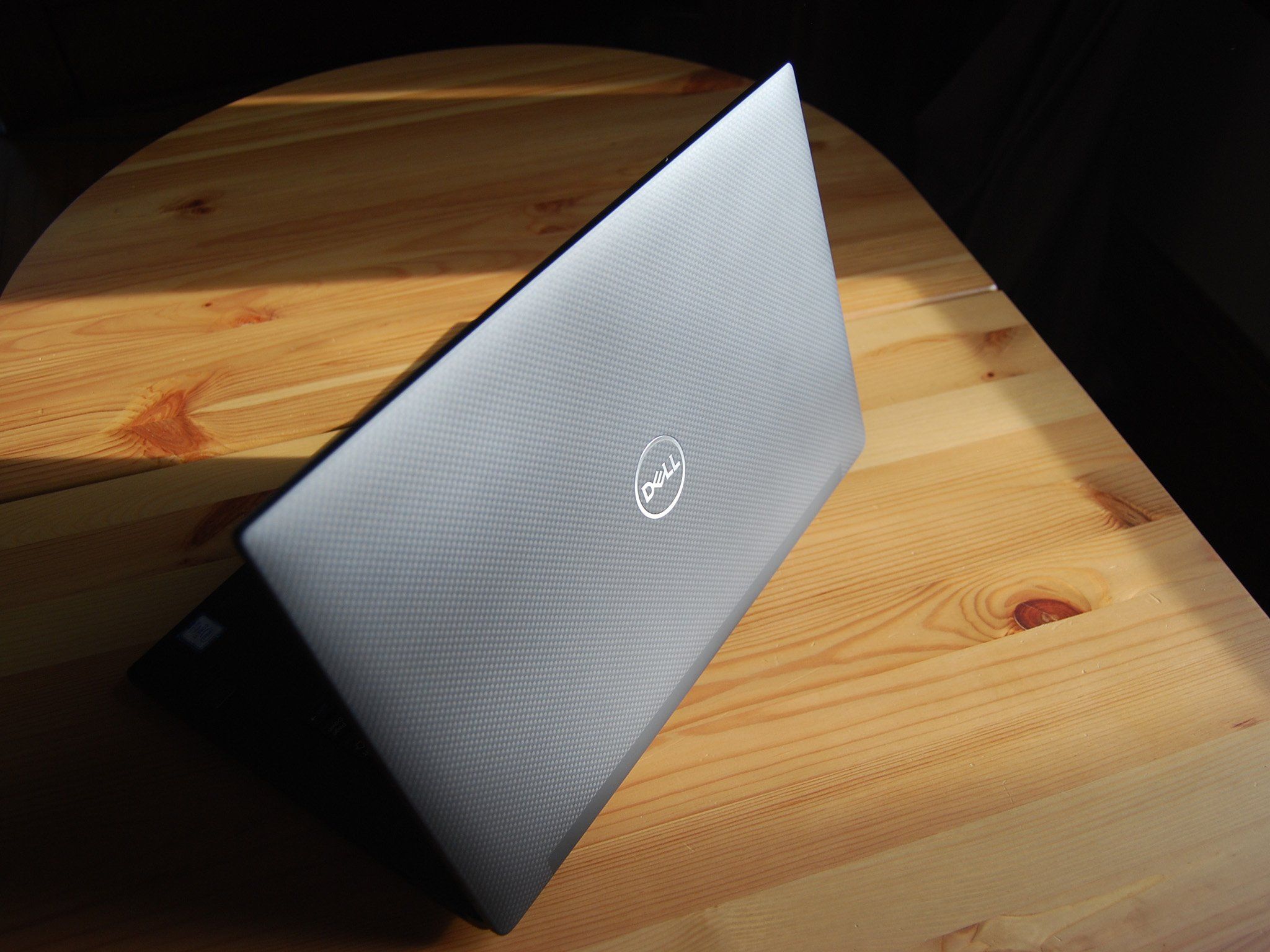 DELL デル　LATITUDE7490 07 DELL デル LATITUDE7490 07 ノートPC