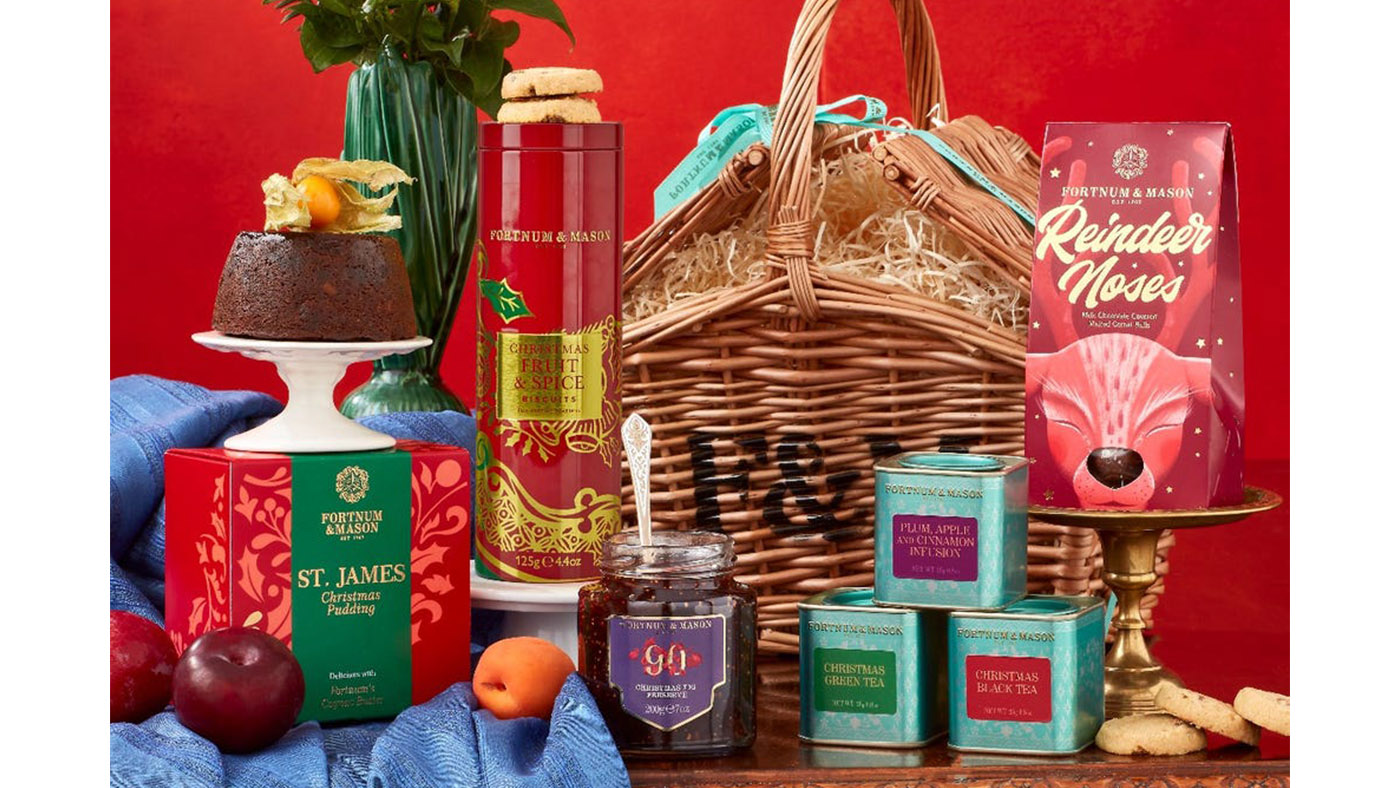 Fortnum &amp;amp; Mason Merrymaker&amp;rsquo;s Hamper food gifts