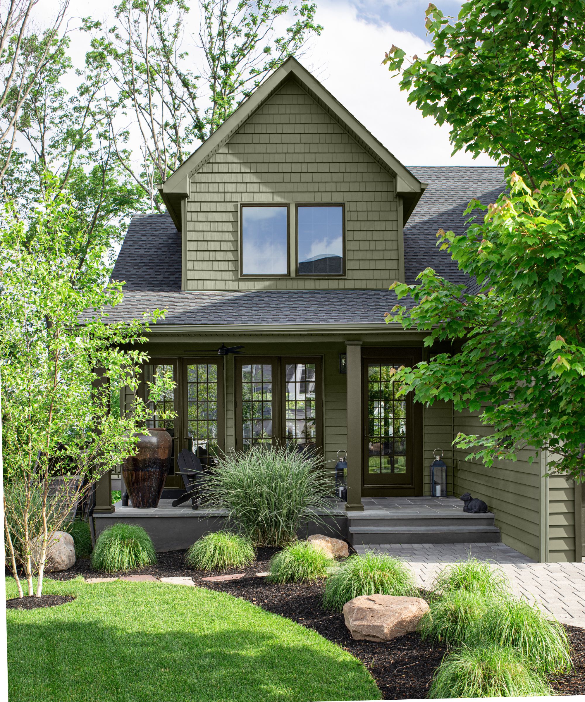House in Louisburg Green HC-113 by Benjamin Moore