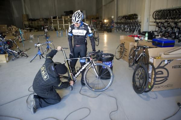 Tyler Farrar has his bike measured before a ride