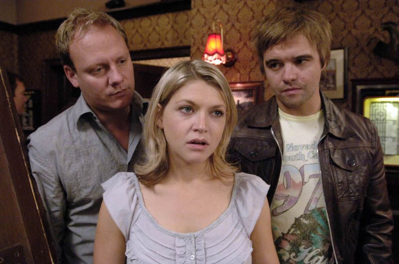 Jamie, Violet and Todd to return to Coronation St