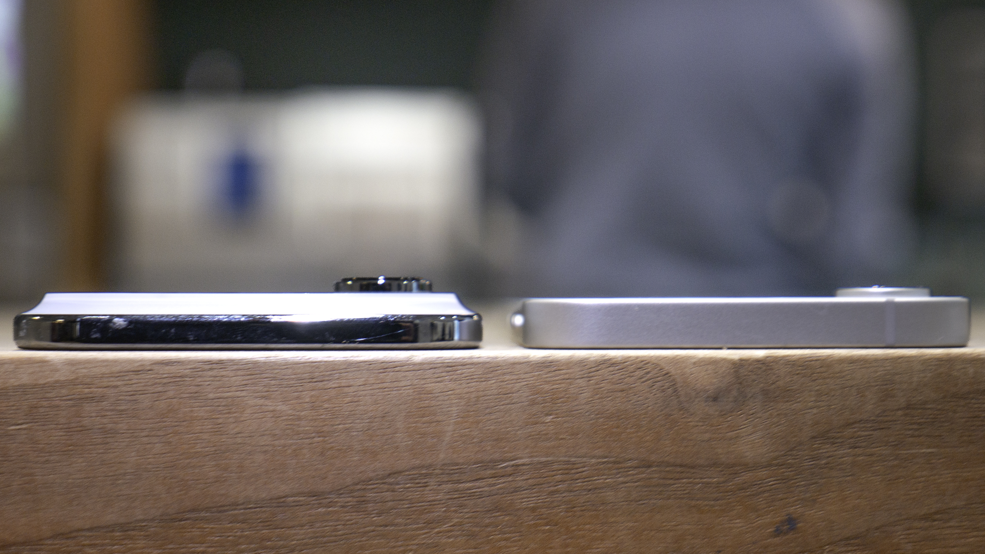 iPhone Air vs iPhone 17e.