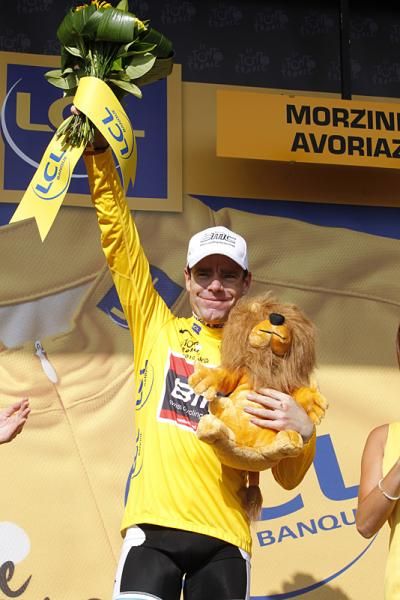 Cadel Evans (BMC Racing Team) is in yellow after stage 8