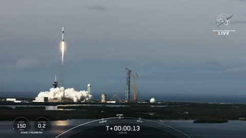 SpaceX Dragon launches science, solar arrays to International Space ...