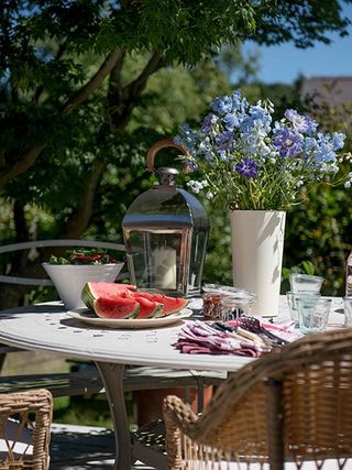 Summer garden table