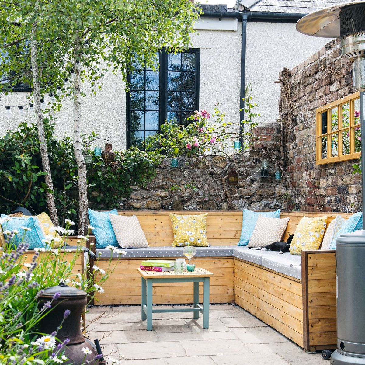 DIY outdoor bench ideas - 6 ways to add more seating | Ideal Home