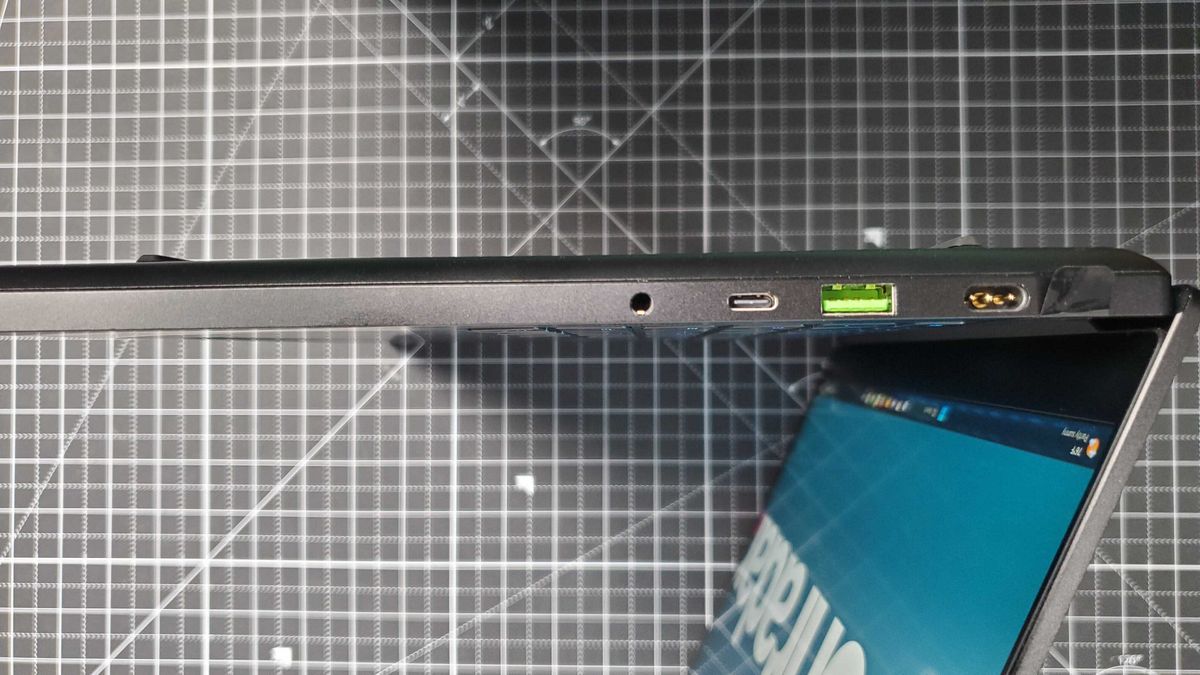 black gaming laptop ports