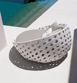 Patricia Urquiola white woven B&B Italia outdoor furniture, photographed poolside from above