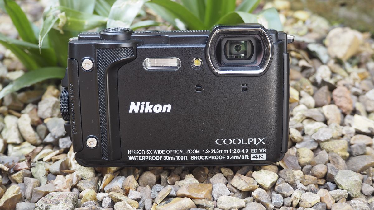 Nikon COOLPIX W300 Black - デジタルカメラ