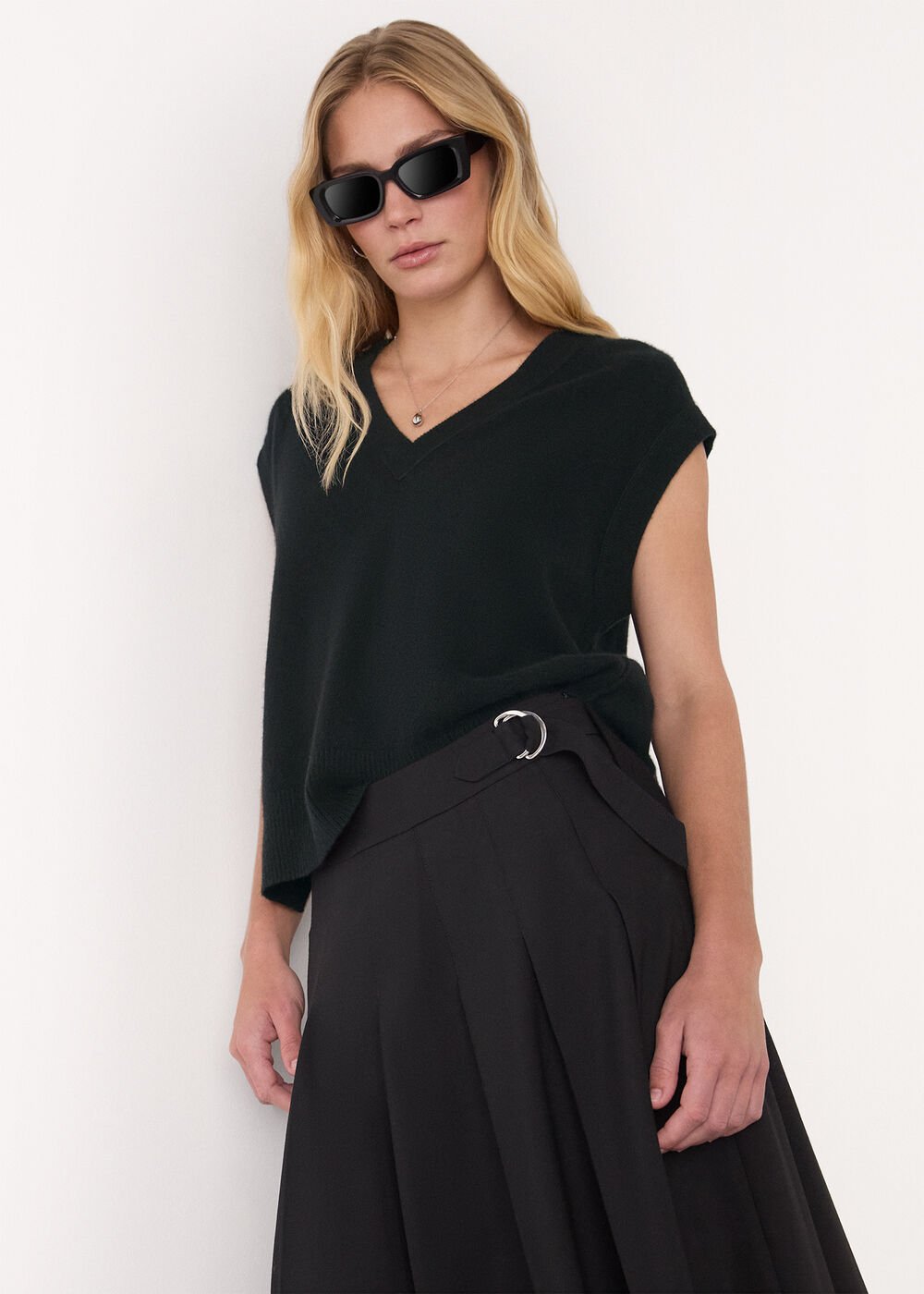 Black Cashmere V Neck Tank
