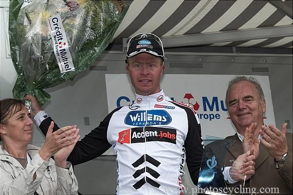 Stefan Van Dijk takes his second trip to the podium this week.