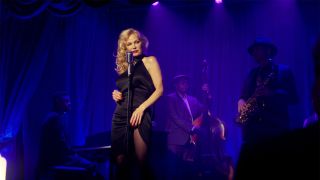 pamela anderson in the naked gun performing sassafras chicken in d