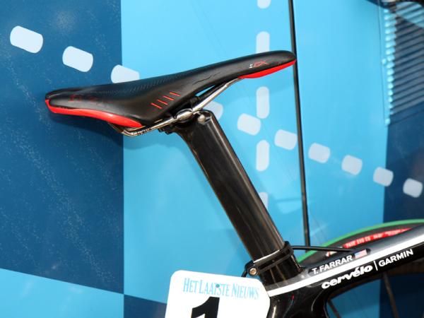 As always, Tyler Farrar (Garmin-Cervelo) is using a fi'zi:k Pave CX saddle.