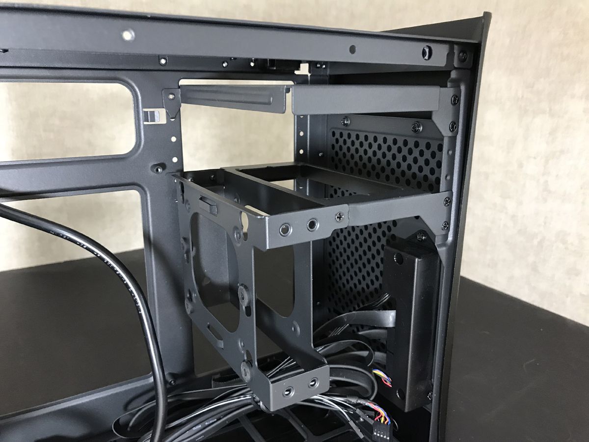 Fractal Design Era interior