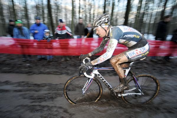 Diether Vanthourenhout (BKCP Powerplus) rides to 10th place in Tervuren