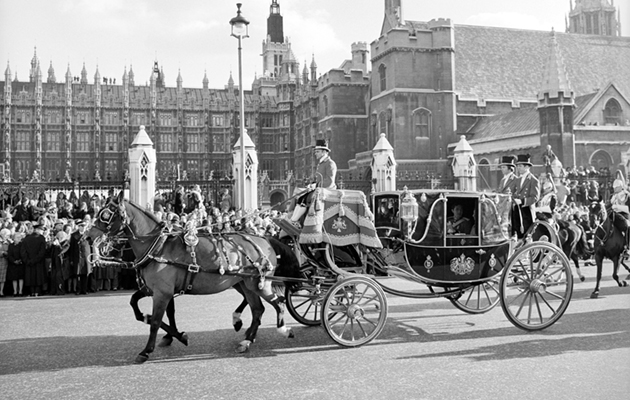 Royalty - Princess Anne and Captain Mark Phillips Wedding - London