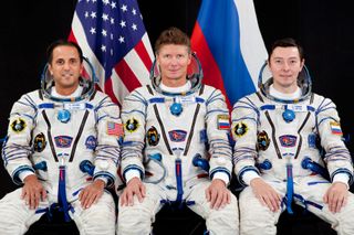 Expedition 31 Astronauts Pose for Photo