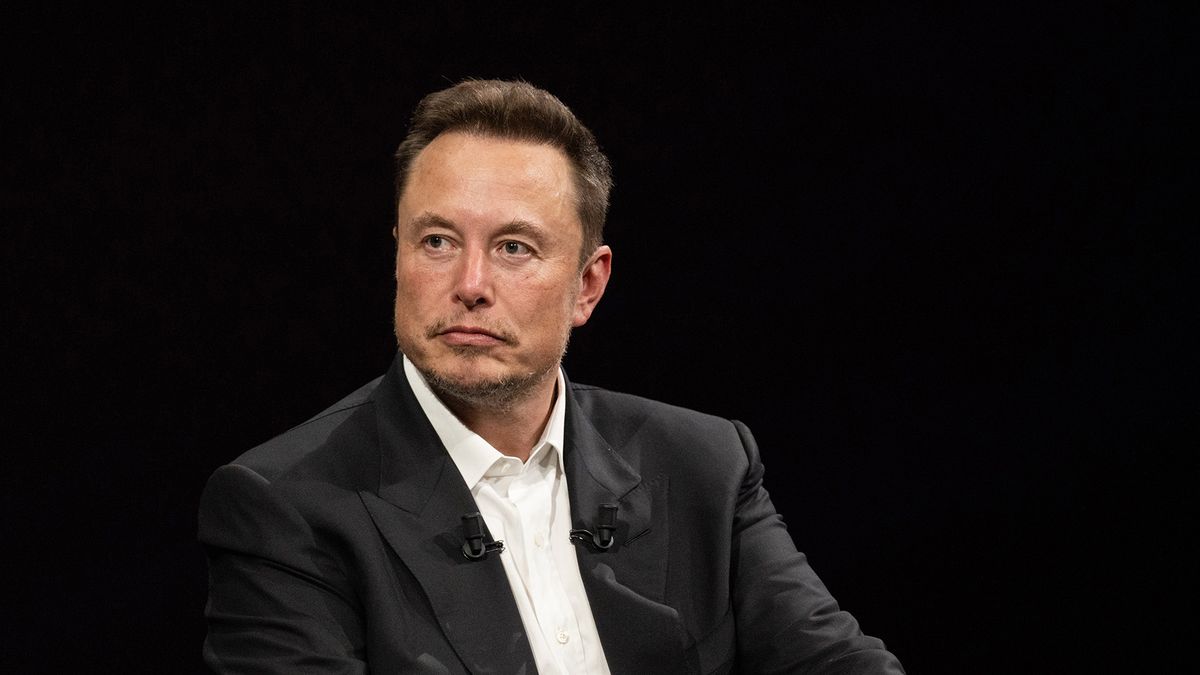 Elon Musk's Neuralink has stuck a device in someone's brain and he's already talking up its theoretical uses: 'Imagine if Stephen Hawking could communicate faster than a speed typist'