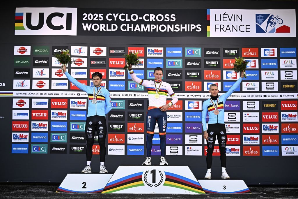 Belgian Wout van Aert, Dutch Mathieu Van Der Poel and Belgian Thibau Nys pictured on the podium after the elite men competition of the UCI cyclocross World Championship, in Lievin, France, Sunday 02 February 2025. The world championships are taking place from 31 January until 02 February.
BELGA PHOTO JASPER JACOBS (Photo by JASPER JACOBS / BELGA MAG / Belga via AFP)