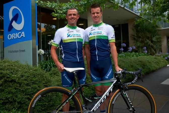 Simon Gerrans and Simon Clarke in the new kit