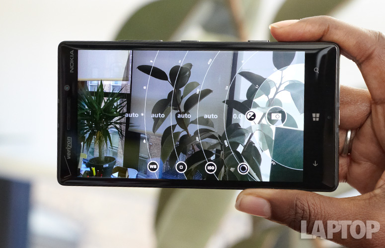 Nokia Lumia Icon Camera