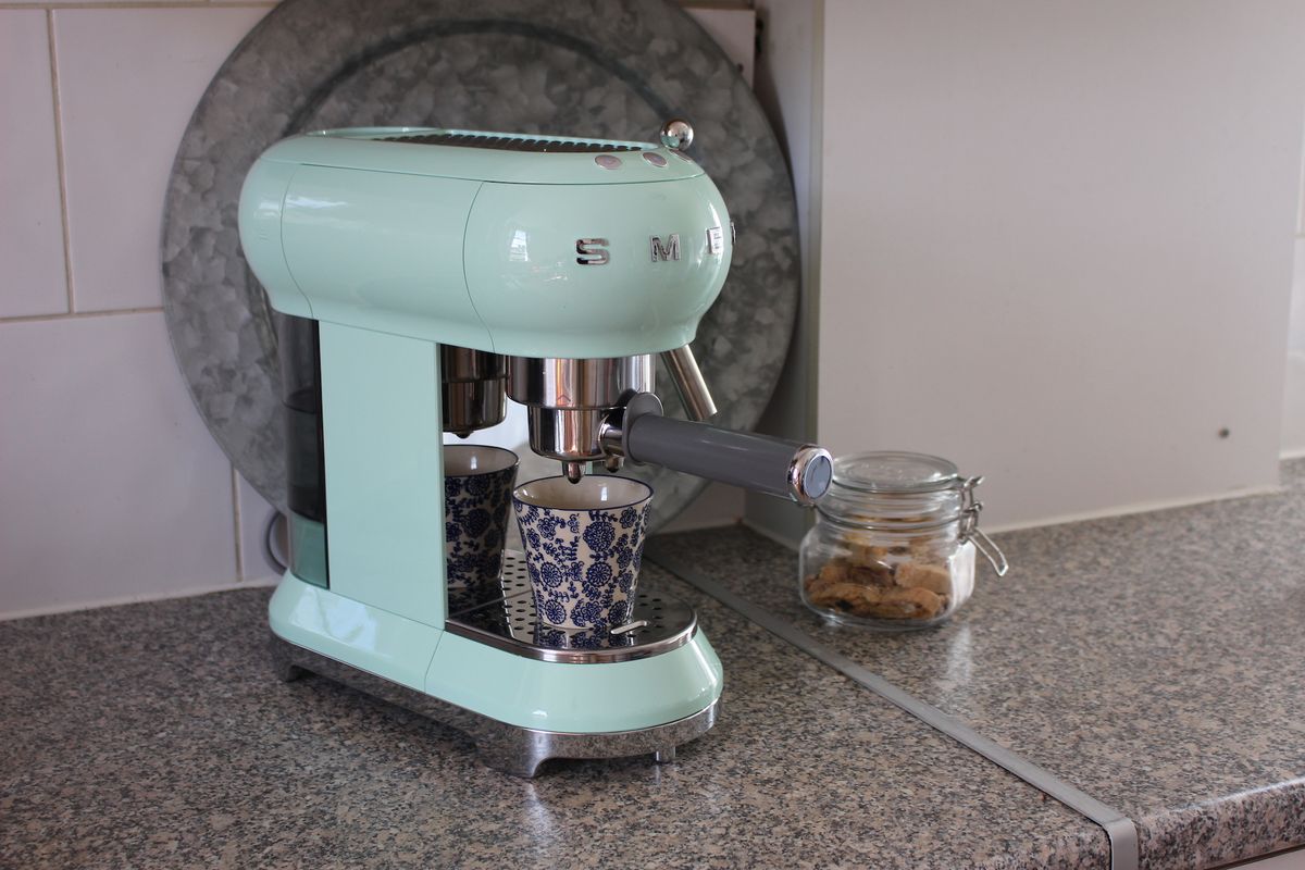 Smeg ECF01 Espresso Coffee Machine review TechRadar
