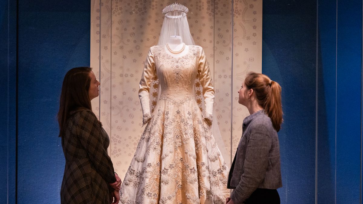 designer of queen elizabeth's wedding dress Queen Elizabeth IIs wedding dress is now on display at The Kings Gallery in London, @royalcollectiontrust , #royalfamily #queenelizabeth #queenelizabethii #weddingdress #britishroyalfamily