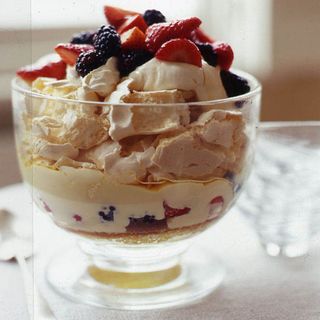 Strawberry Liqueur Trifle