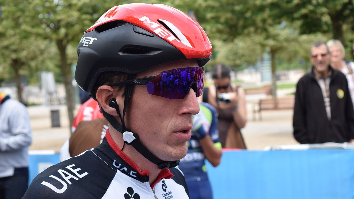 Dan Martin is one of just a few riders who wear sunglasses from Roka