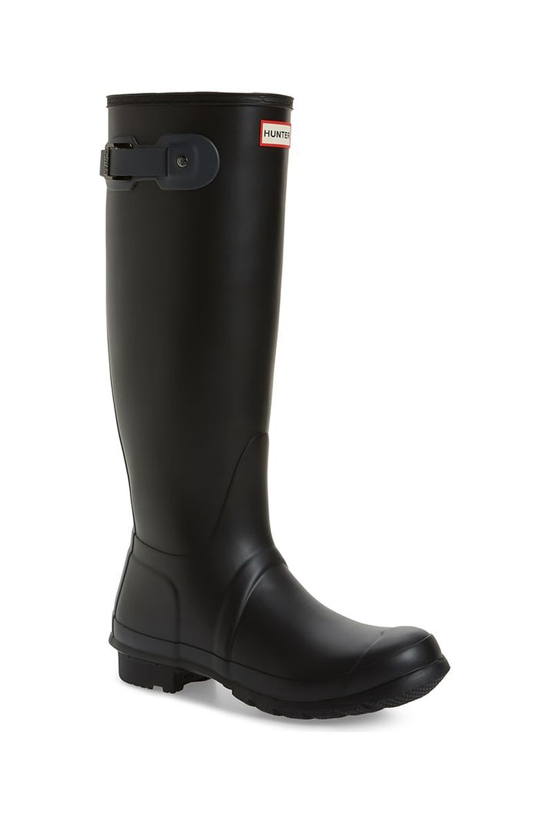 Footwear, Boot, Shoe, Riding boot, Rain boot, Work boots, Knee-high boot, Durango boot, Steel-toe boot, Snow boot,