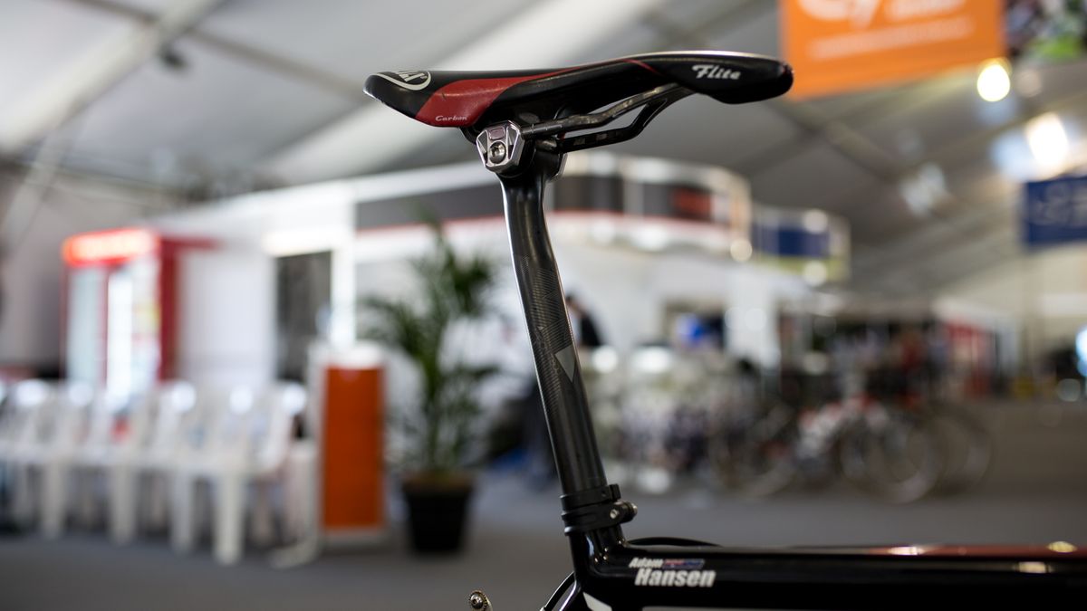 Lots of seatpost for Hansen