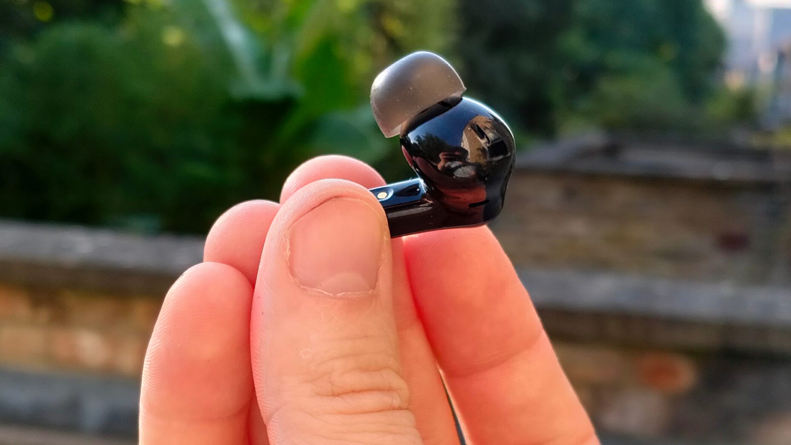 Earfun Air Pro 4 vs Earfun Air Pro 3: comparing the two cheap earbuds ...