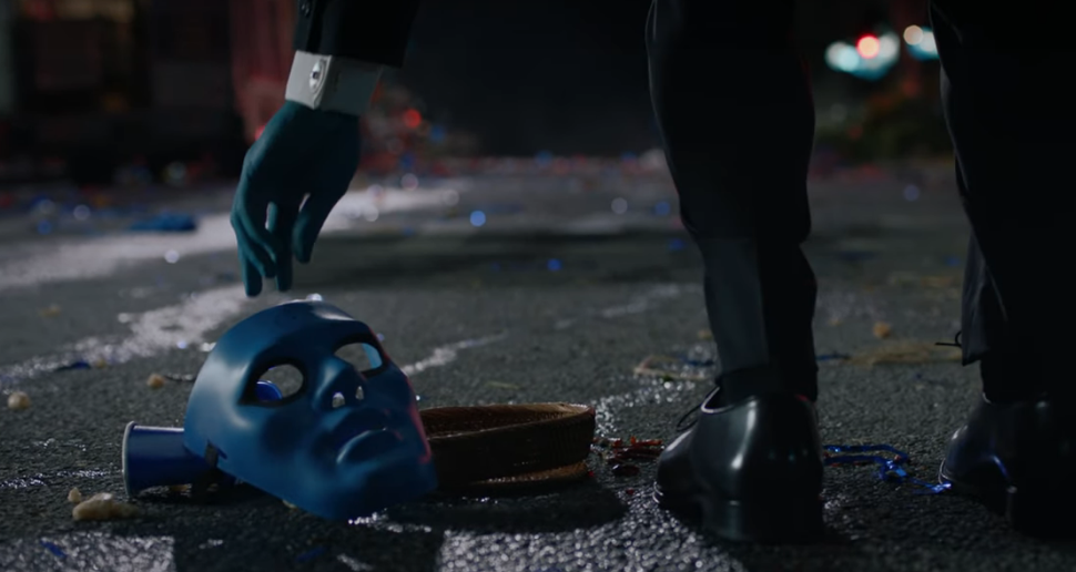 The new Watchmen trailer is here, and it features some familiar faces ...