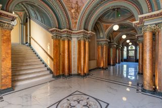 Entrance_La Casa, 22 Park Circus, Glasgow_ Savills PR pic