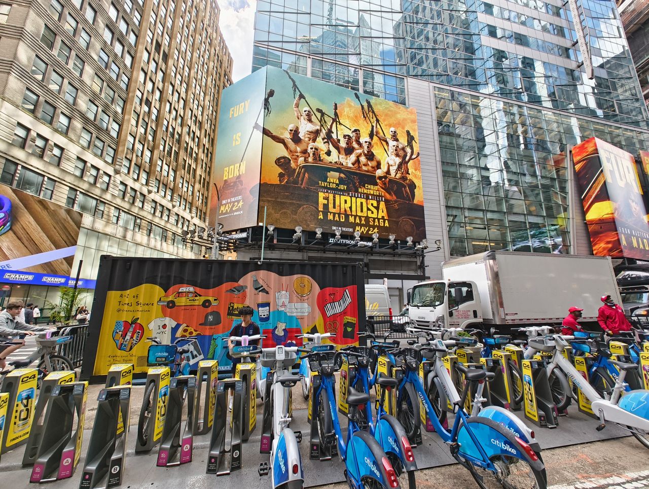 Nothing Phone 2a main ultrawide sample.